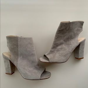 NWT Massimo Mateo Peep-Toe Shooties